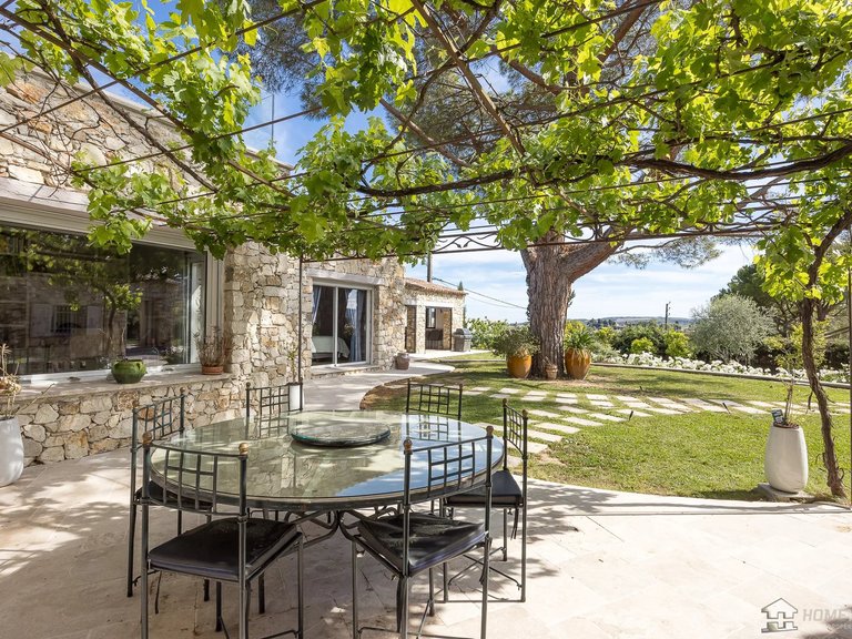 Villa for Sale in La Colle Sur Loup, Vence, St. Paul Area 4