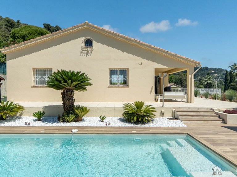 Villa for Sale in La Colle Sur Loup, Vence, St. Paul Area 4