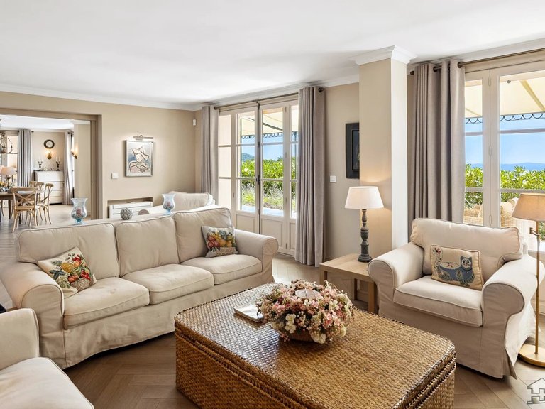 Villa for Sale in Speracedes, Mougins, Valbonne, Grasse Area 3
