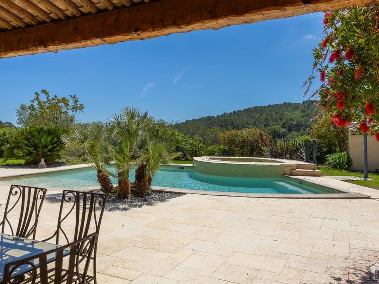 Villa for Sale in Opio, Mougins, Valbonne, Grasse Area 14