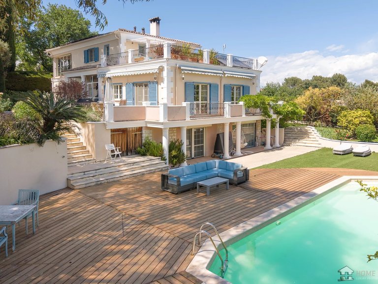 Villa for Sale in St Paul, Vence, St. Paul Area 1