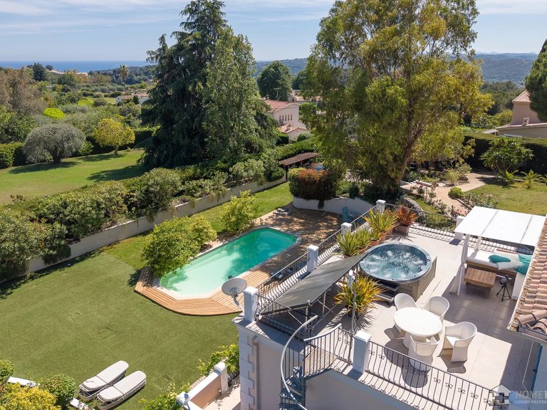 Villa for Sale in St Paul, Vence, St. Paul Area 3