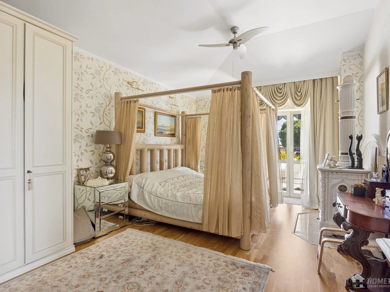 Villa for Sale in St Paul, Vence, St. Paul Area 7