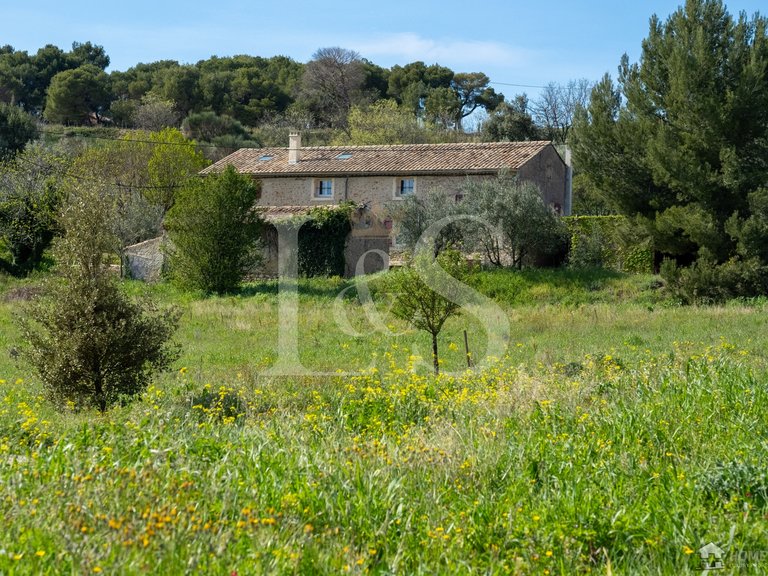 Villa for Sale in Nyons, Avignon And North Provence 1