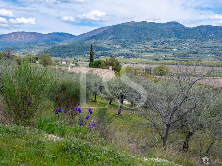 Villa for Sale in Nyons, Avignon And North Provence 6