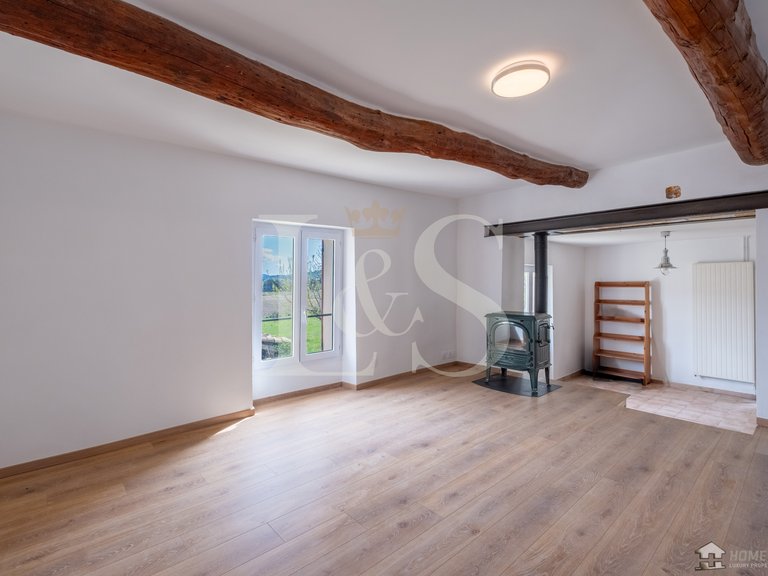 Villa for Sale in Nyons, Avignon And North Provence 10