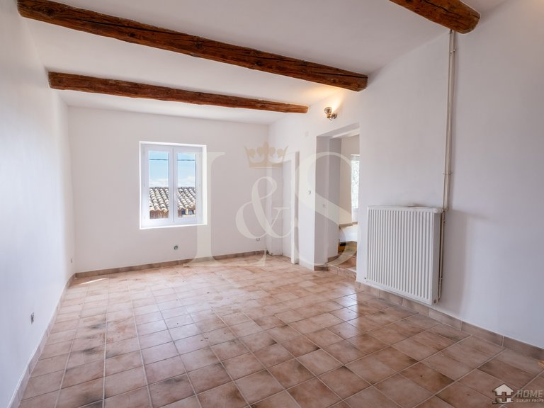 Villa for Sale in Nyons, Avignon And North Provence 12
