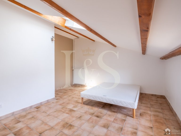 Villa for Sale in Nyons, Avignon And North Provence 13