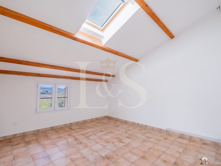 Villa for Sale in Nyons, Avignon And North Provence 14