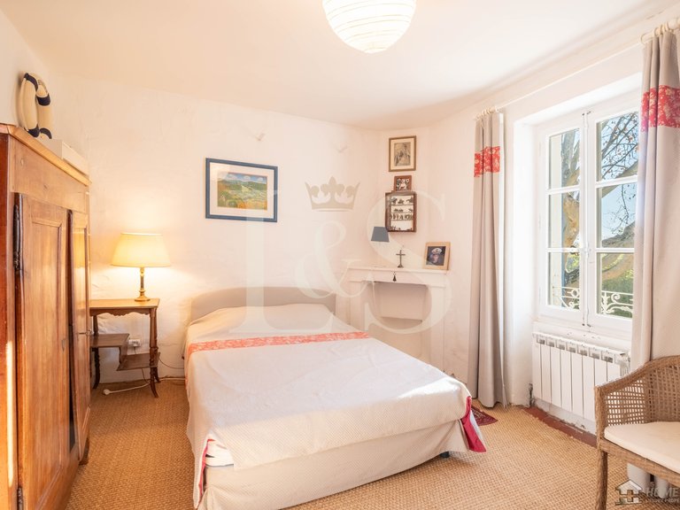 Villa for Sale in Violes, Avignon And North Provence 7