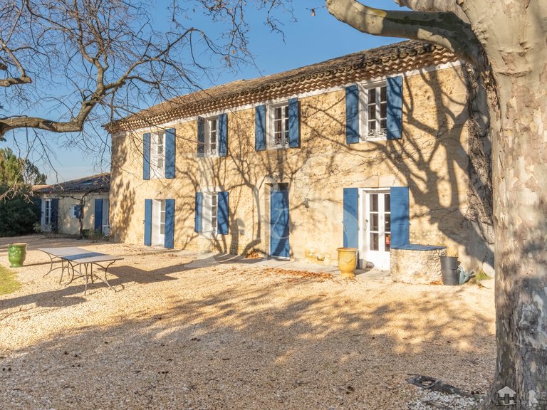 Villa for Sale in Violes, Avignon And North Provence 17