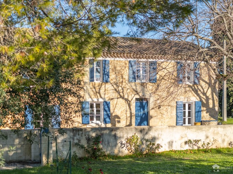 Villa for Sale in Violes, Avignon And North Provence 18