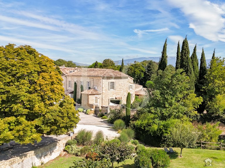 Villa for Sale in Grignan, Avignon And North Provence 1