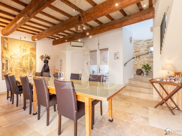 Villa for Sale in Grignan, Avignon And North Provence 9