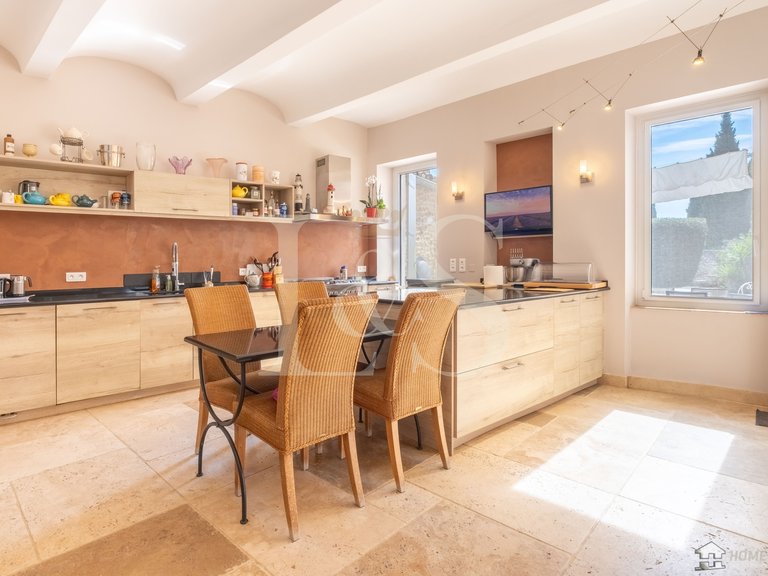 Villa for Sale in Grignan, Avignon And North Provence 11