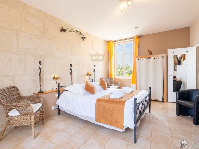 Villa for Sale in Grignan, Avignon And North Provence 19