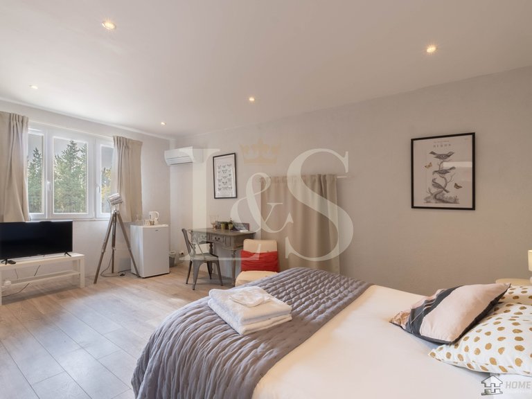 Villa for Sale in Avignon, Avignon And North Provence 19