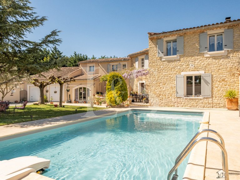 Villa for Sale in Aubignan, Avignon And North Provence 4