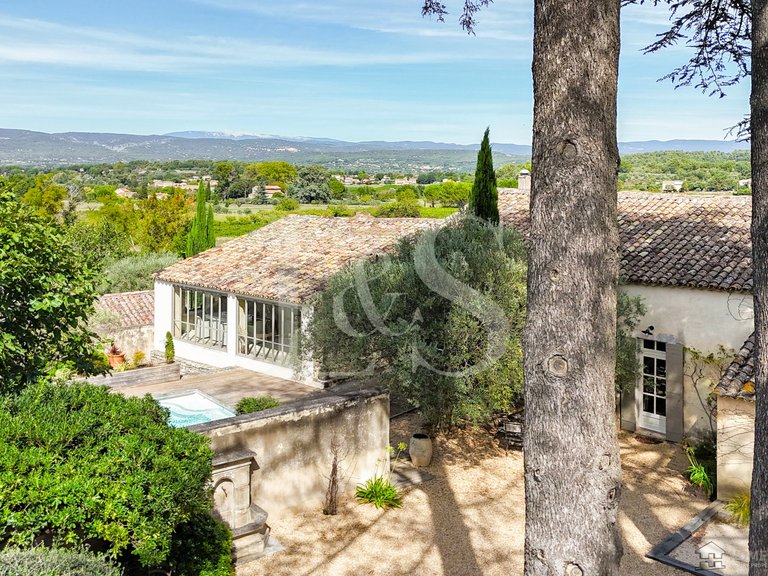 Villa for Sale in Oppede, The Luberon / Vaucluse 4