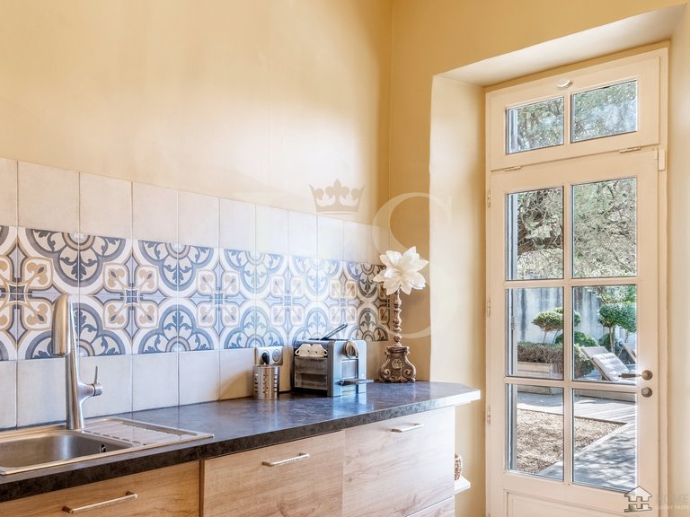 Villa for Sale in Oppede, The Luberon / Vaucluse 14