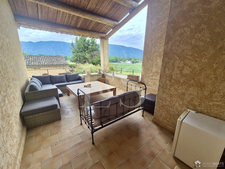 Villa for Sale in Maubec, The Luberon / Vaucluse 12