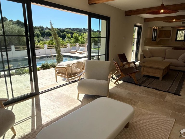 Villa for Sale in La Colle Sur Loup, Vence, St. Paul Area 6