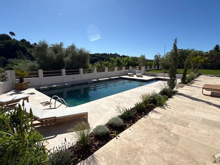 Villa for Sale in La Colle Sur Loup, Vence, St. Paul Area 10