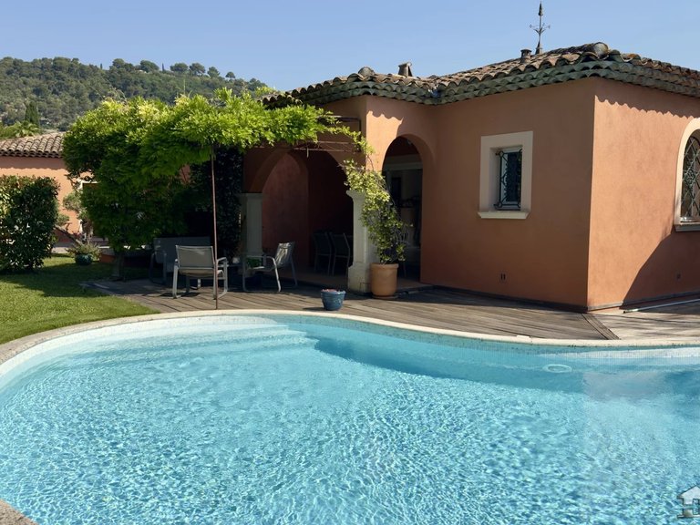 Villa for Sale in La Colle Sur Loup, Vence, St. Paul Area 2