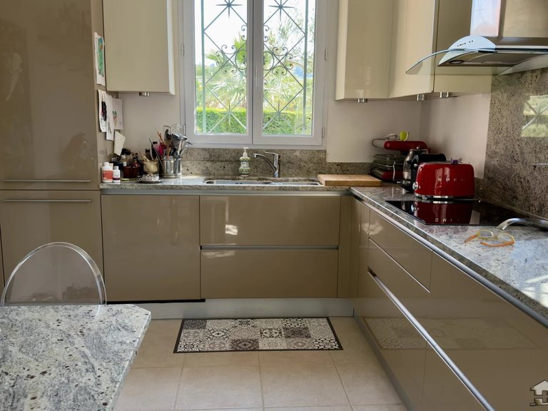 Villa for Sale in La Colle Sur Loup, Vence, St. Paul Area 7