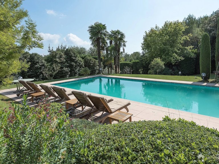 Villa for Sale in La Colle Sur Loup, Vence, St. Paul Area 2