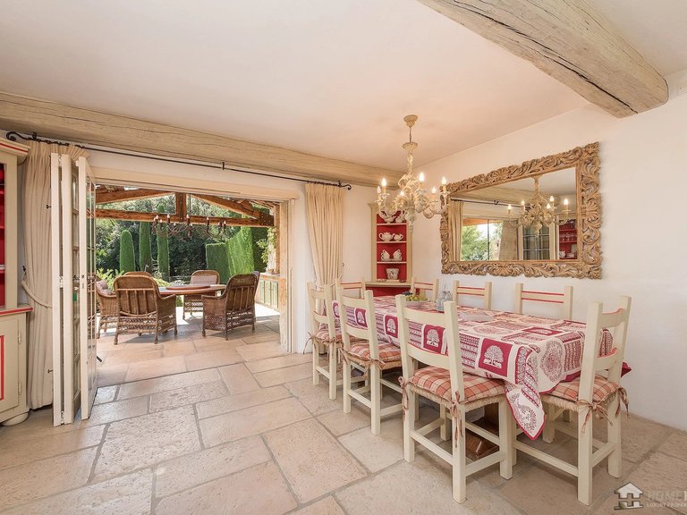 Villa for Sale in La Colle Sur Loup, Vence, St. Paul Area 5