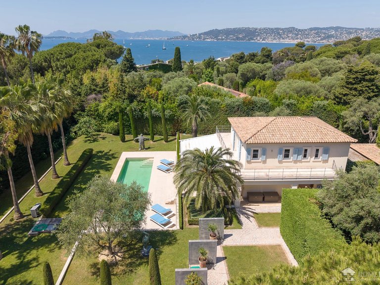 Villa for Sale in Cap D Antibes, Antibes Area 1