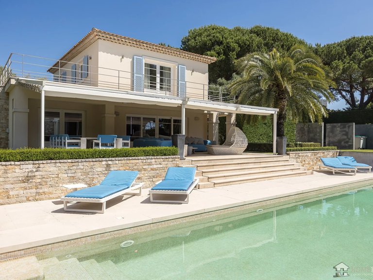 Villa for Sale in Cap D Antibes, Antibes Area 7
