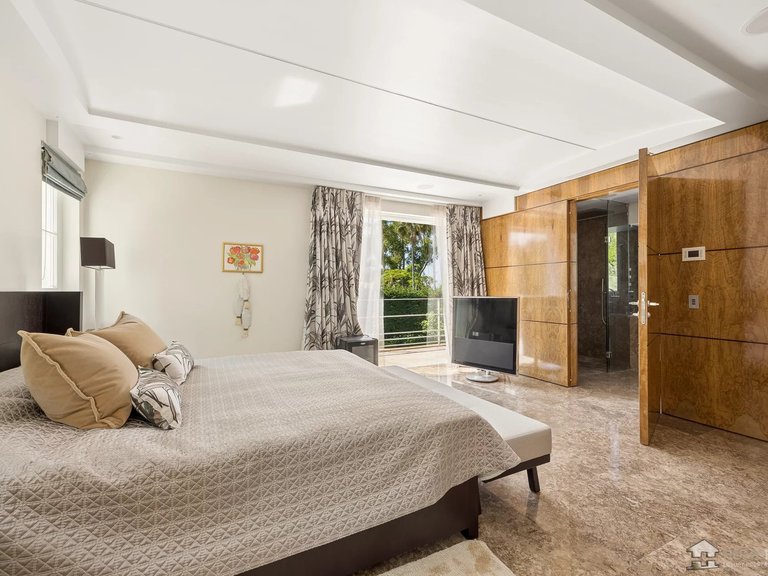 Villa for Sale in Cap D Antibes, Antibes Area 17
