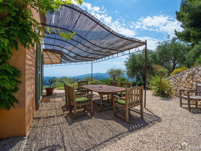 Villa for Sale in Grasse, Mougins, Valbonne, Grasse Area 3