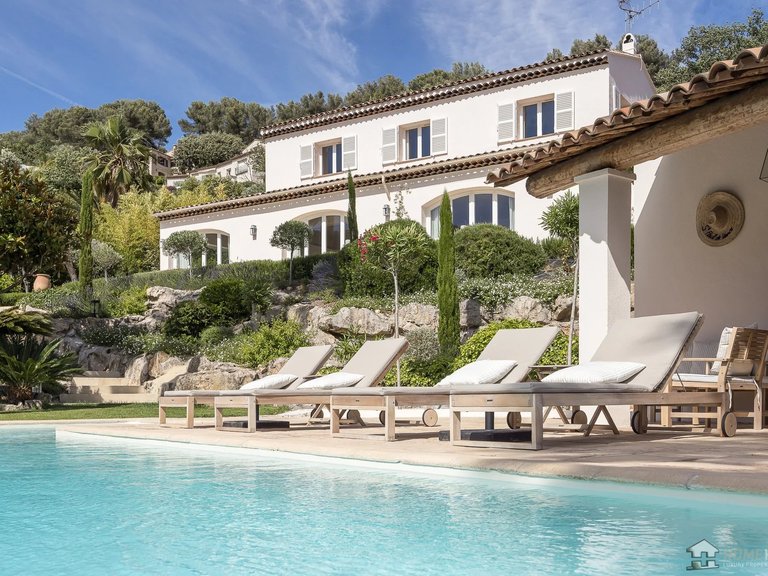 Villa for Sale in Vence, Vence, St. Paul Area 1