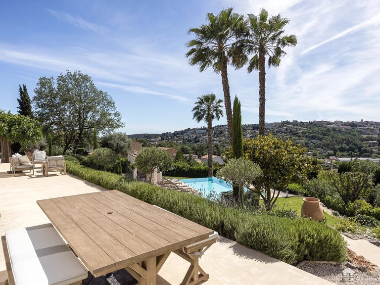 Villa for Sale in Vence, Vence, St. Paul Area 4