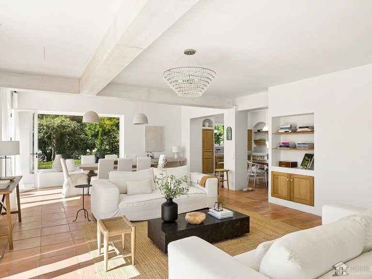 Villa for Sale in Vence, Vence, St. Paul Area 5