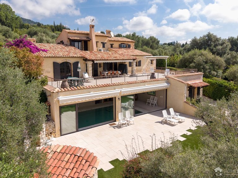 Villa for Sale in Tourrettes Sur Loup, Vence, St. Paul Area 1