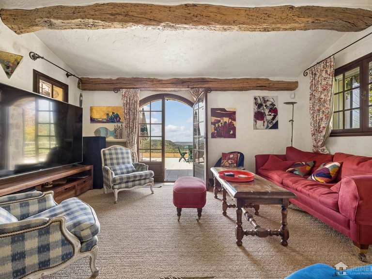 Villa for Sale in Tourrettes Sur Loup, Vence, St. Paul Area 4