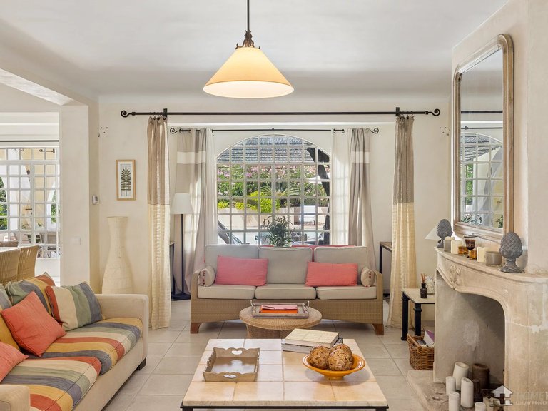 Villa for Sale in Cap D Antibes, Antibes Area 6