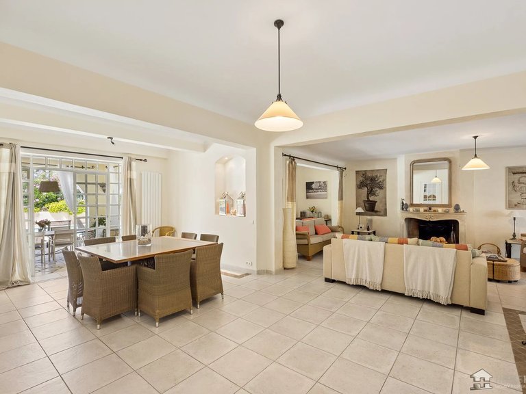 Villa for Sale in Cap D Antibes, Antibes Area 13