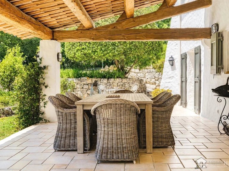 Villa for Sale in Le Rouret, Mougins, Valbonne, Grasse Area 5