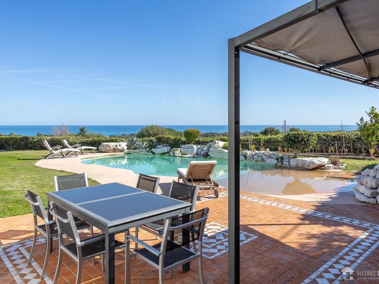 Villa for Sale in Villeneuve Loubet, Antibes Area 9
