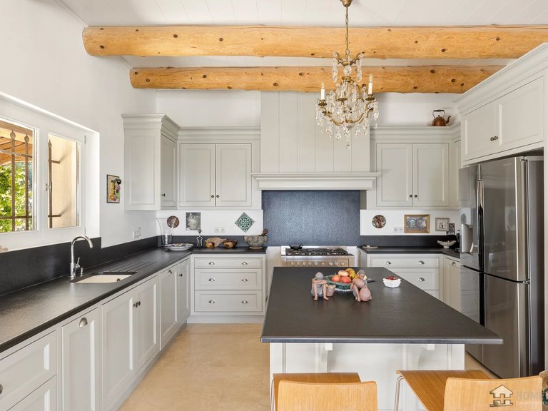 Villa for Sale in Vence, Vence, St. Paul Area 8