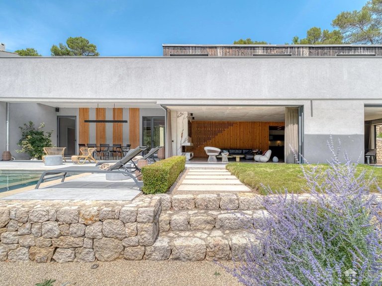 Villa for Sale in Valbonne, Mougins, Valbonne, Grasse Area 3
