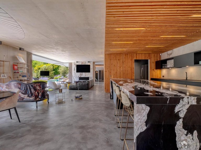 Villa for Sale in Valbonne, Mougins, Valbonne, Grasse Area 5
