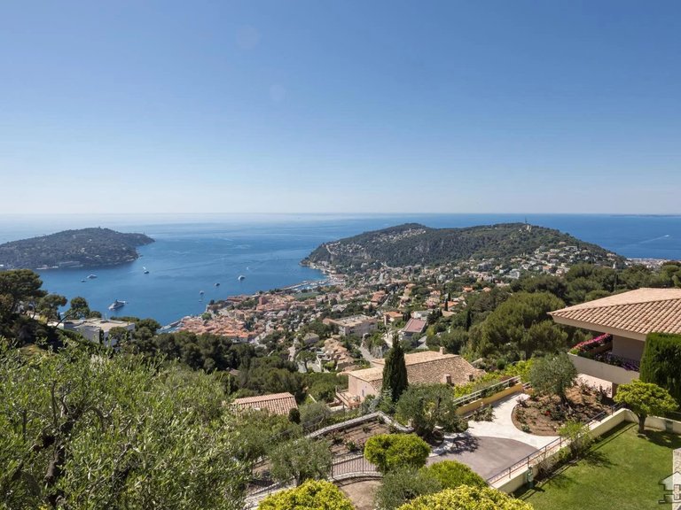 Villa for Sale in Villefranche Sur Mer, Villefranche, Cap Ferrat Area 13