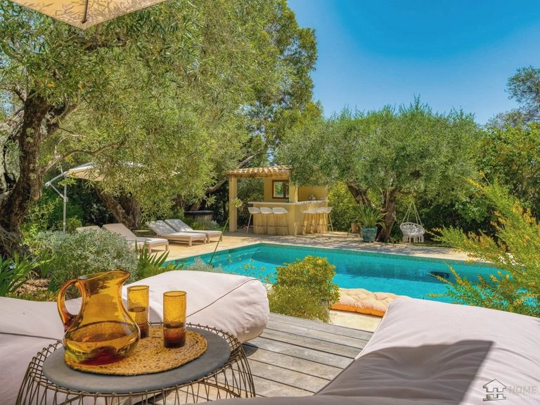 Villa for Sale in Tourrettes Sur Loup, Vence, St. Paul Area 5