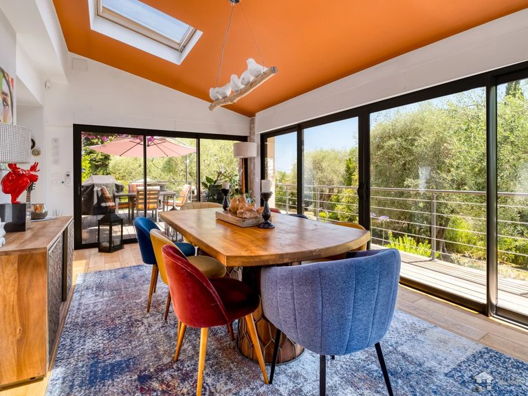 Villa for Sale in Tourrettes Sur Loup, Vence, St. Paul Area 8